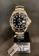Carica l&#39;immagine nel visualizzatore di Gallery, Orologio Pierre Bonnet ref 6549A acciaio lunetta nera quadrante nero
